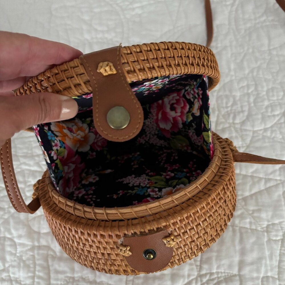 Rattan Natural Neo Bag - 11 x 14 x 0.7 inches